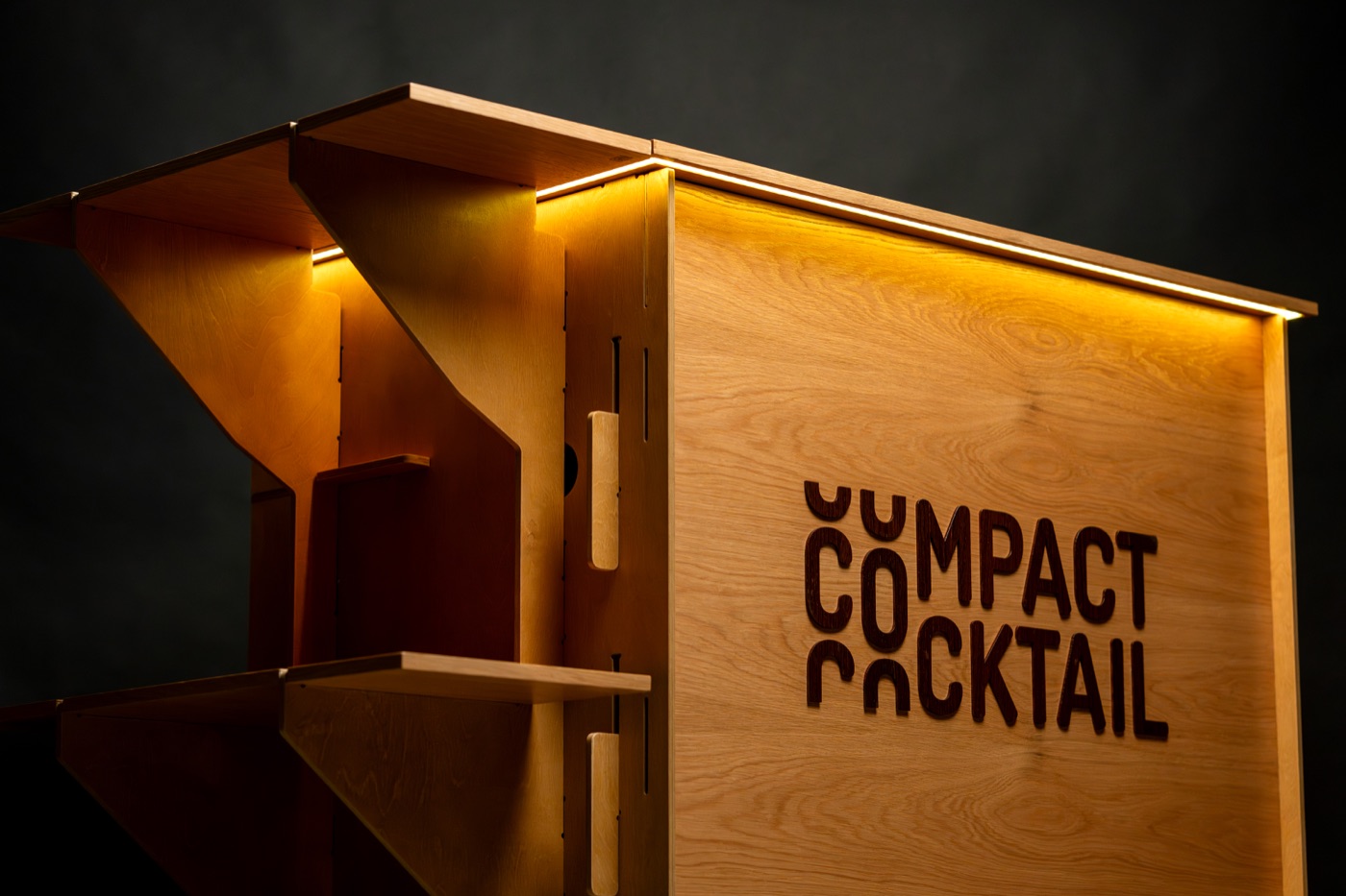 A Compact Cocktail pop-up bárpult